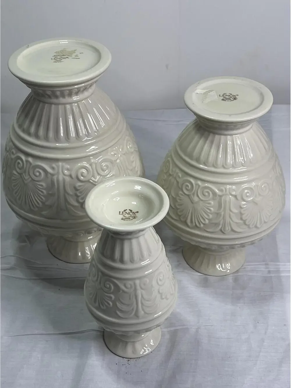 Lenox Athenia Porcelain Vase Set White 24K Gold Trim Embossed Shell 3 Pc